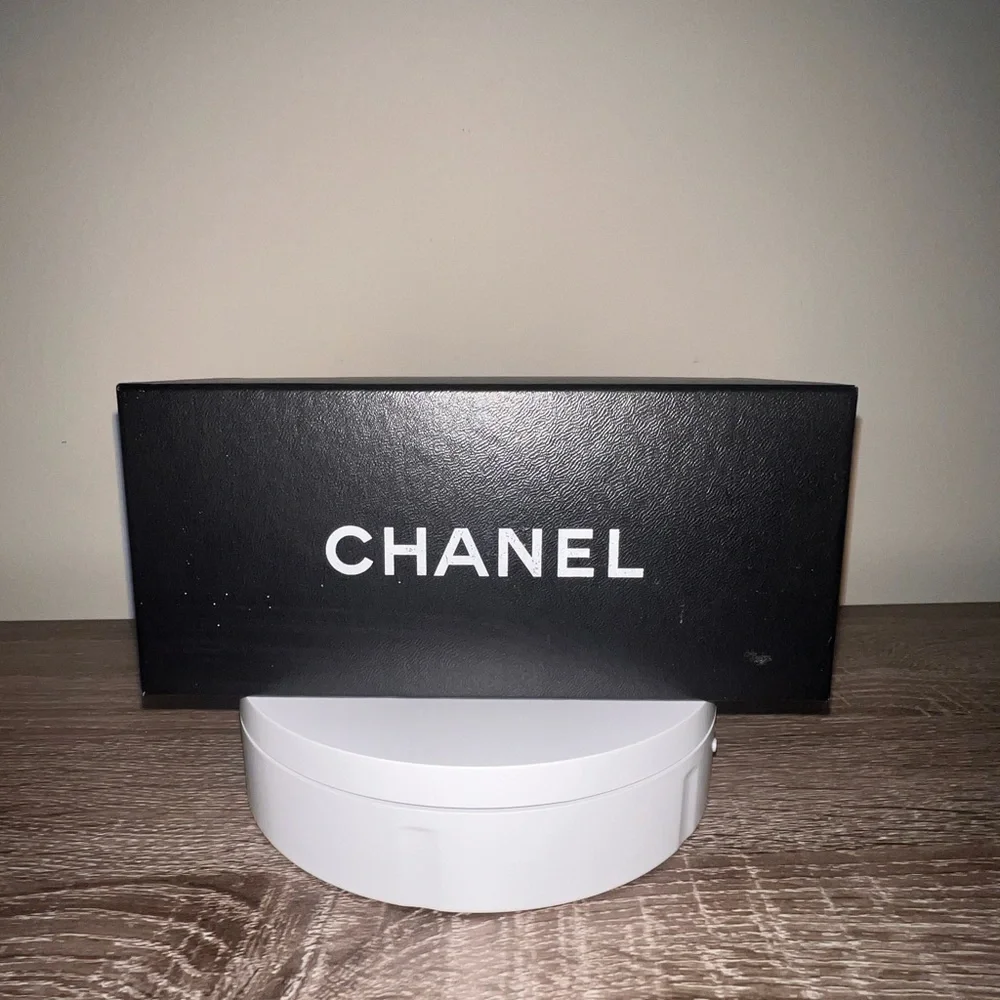CHANEL 5378 NWOT Square Sunglasses with Grey/Blue Mirror lenses.